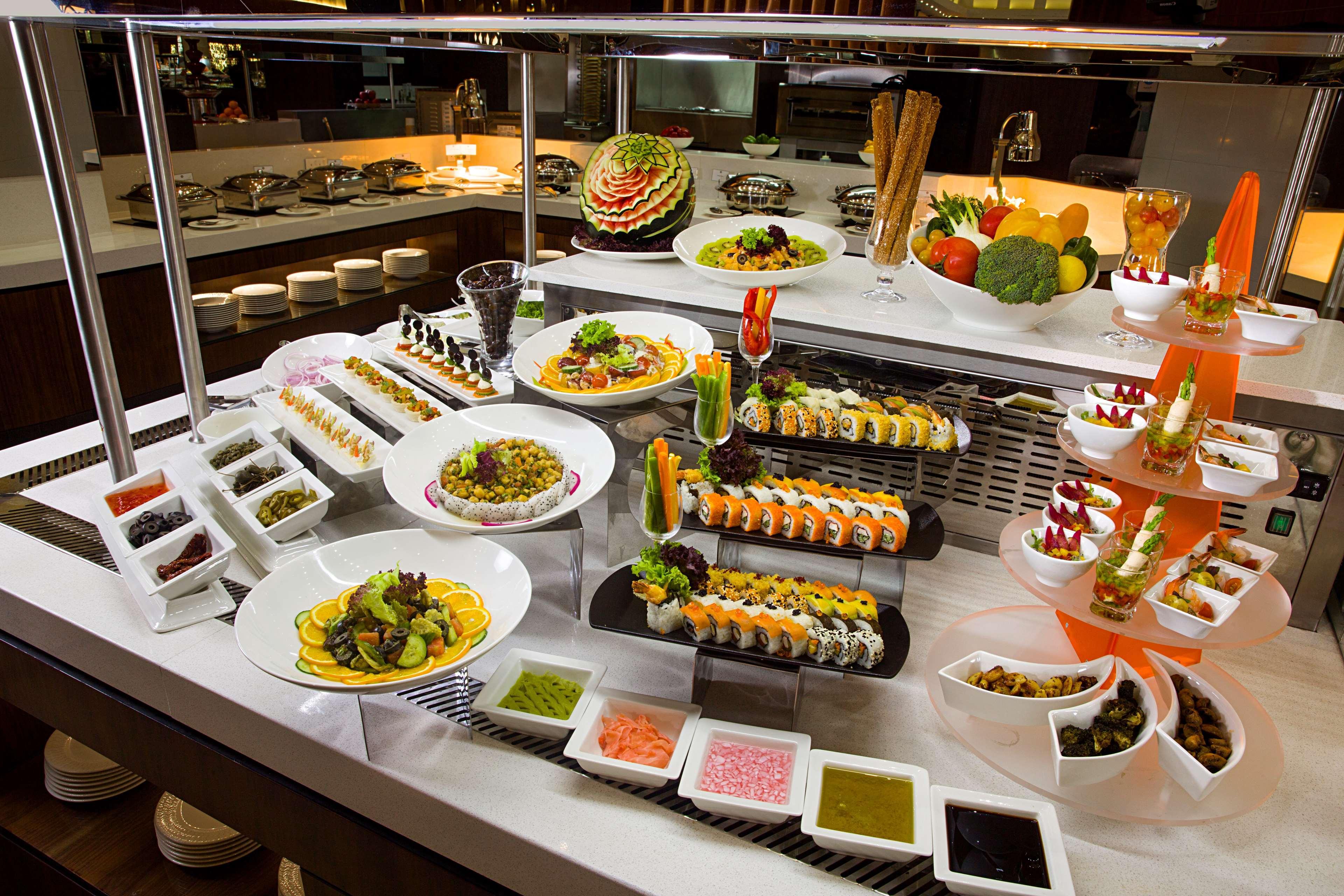 Ayla Grand Hotel Аль-Айн Екстер'єр фото A sushi bar
