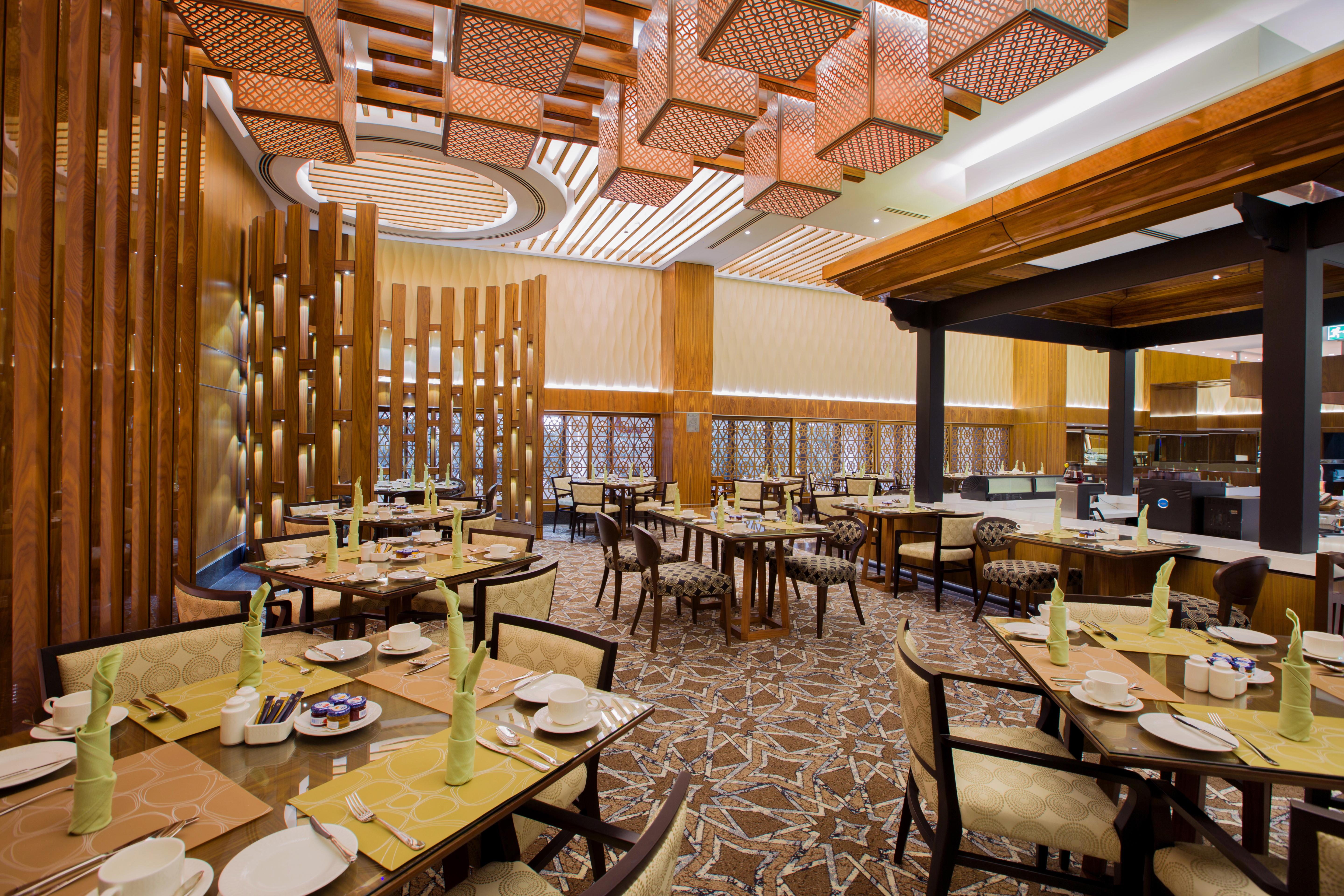 Ayla Grand Hotel Аль-Айн Екстер'єр фото The restaurant